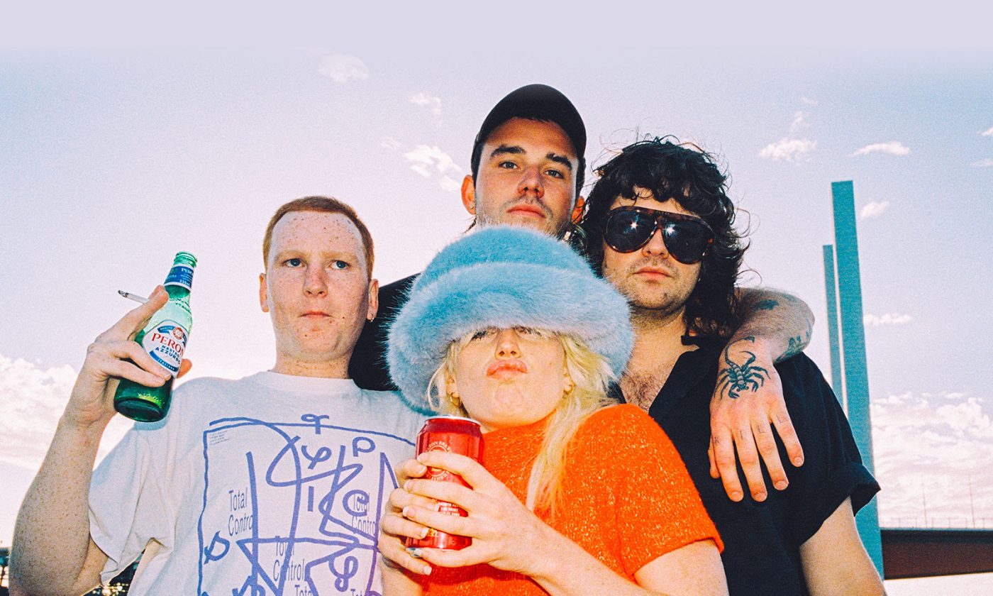 AMYL & THE SNIFFERS