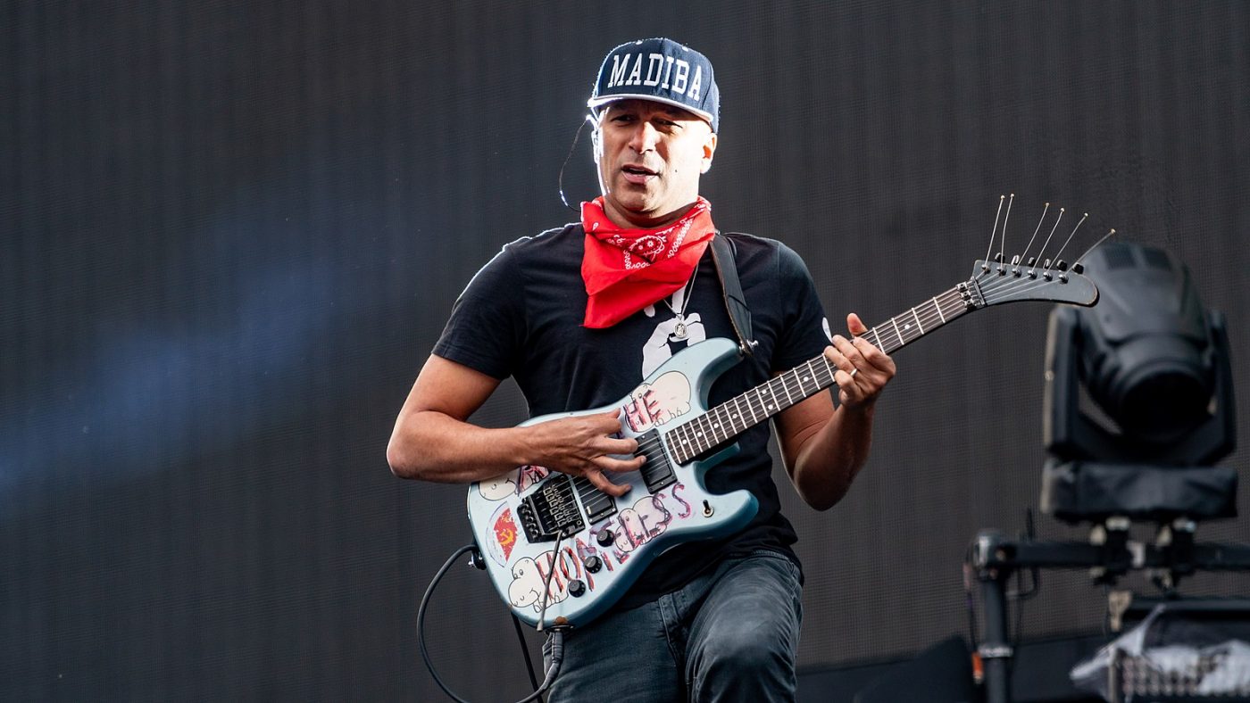 RAGE AGAINST THE MACHINE : Tom Morello, guitariste de génie et collaborateur précieux