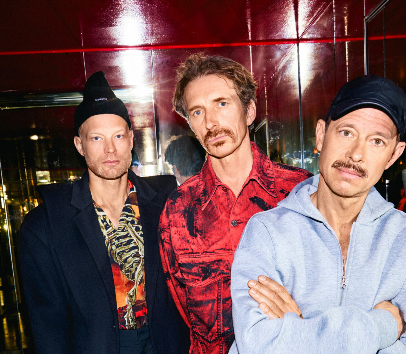 WHOMADEWHO